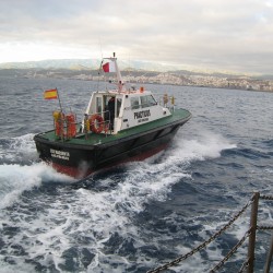 <b>Pilot boat, Las Palmas</b> | Kamera: Canon DIGITAL IXUS 850 IS | Brennweite: 4.6mm | Blende: ƒ/2.8 | Verschlusszeit: 1/320s | 